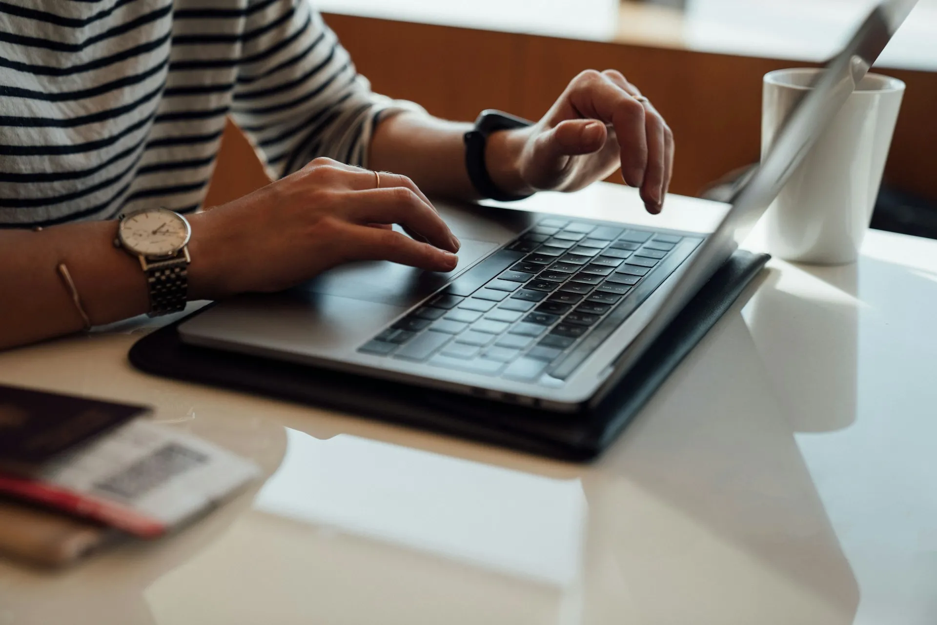 AI Dropshipping: How It Works and 10 Tools to Try
